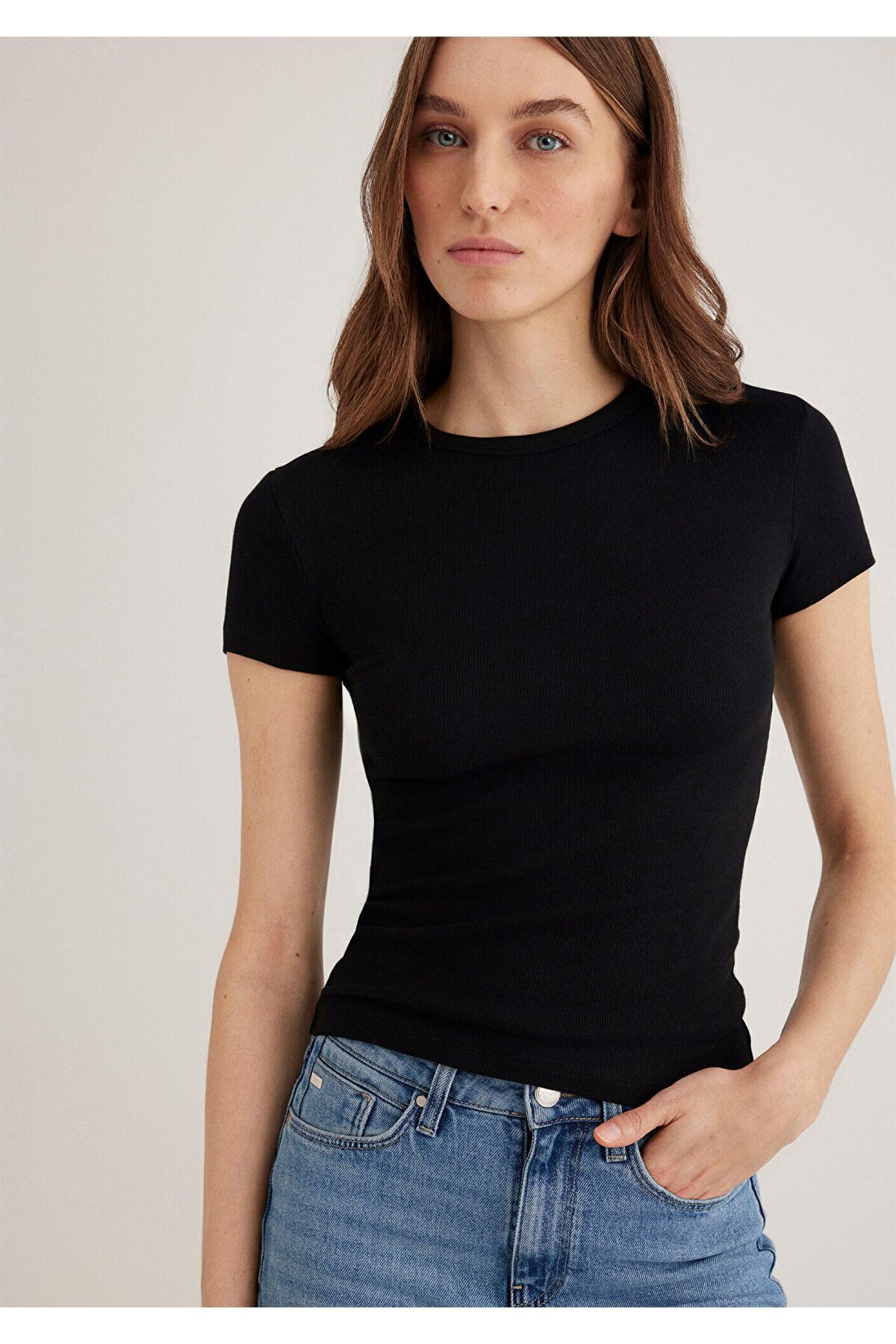 MAVİ KADIN KISA KOLLU BASİC Siyah 1613081-900