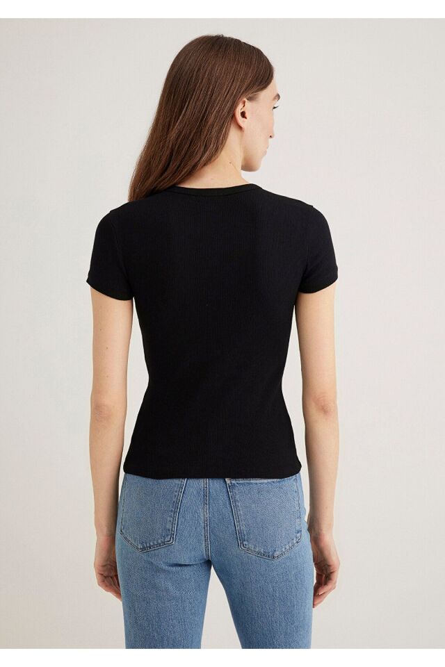 MAVİ KADIN KISA KOLLU BASİC Siyah 1613081-900