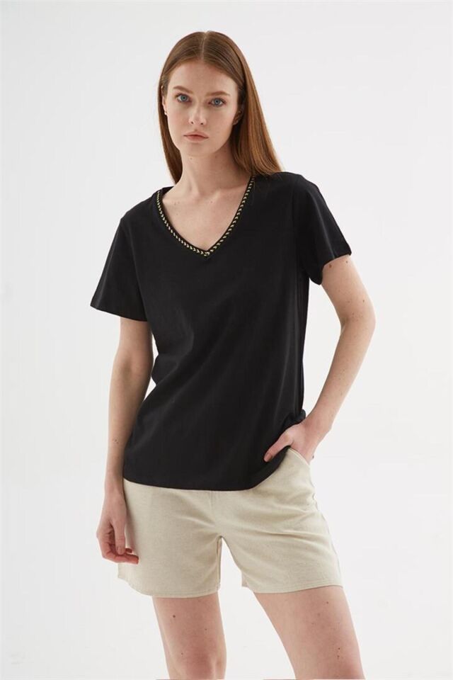 FASHION FRIENDS KADIN V YAKA T-SHİRT 25Y0478K1