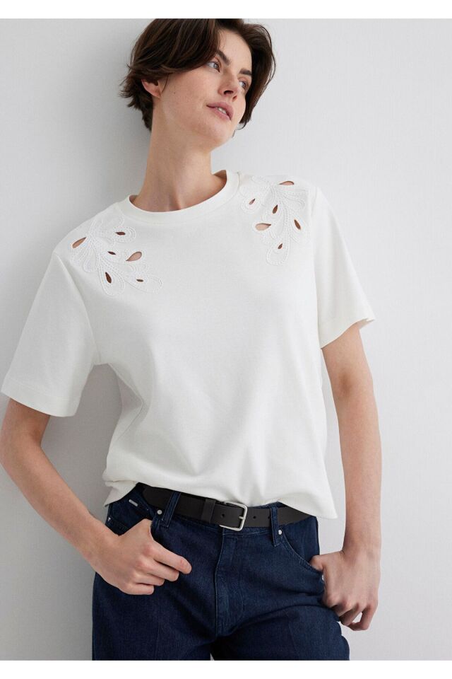 MAVİ KADIN KISA KOLLU MODELLİ PENYE Kırık Beyaz 1612894-70057