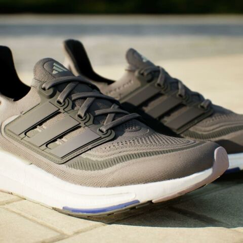 ADİDAS UNISEX KOŞU AYAKKABISI ULTRABOOST LIGHT IE3331
