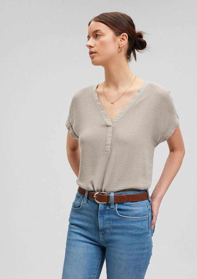 MAVİ KADIN V YAKA KISA KOLLU BLUZ Kumru 1210804-86585