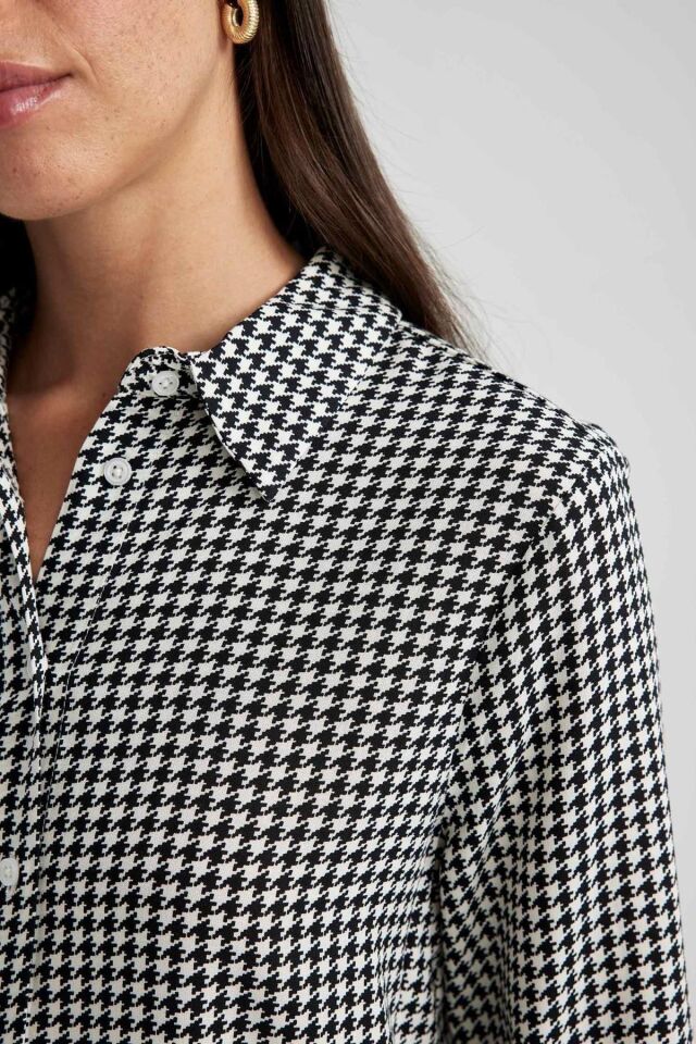 DEFACTO KADIN REGULAR FİT GÖMLEK YAKA UZUN KOLLU GÖMLEK I8266AZ SİYAH - 3XL