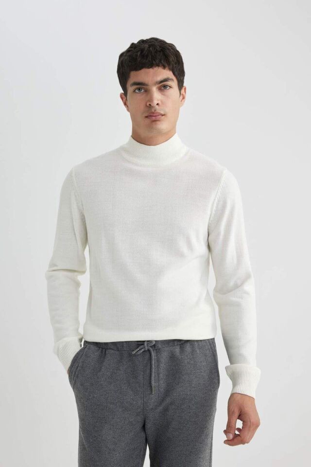 DEFACTO ERKEK SLİM FİT YARIM BALIKÇI YAKA TRİKO KAZAK R1127AZ