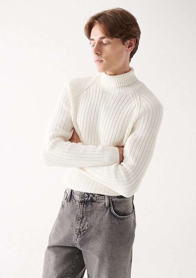 MAVİ ERKEK BALIKÇI YAKA KAZAK Kırık Beyaz 070664-34519