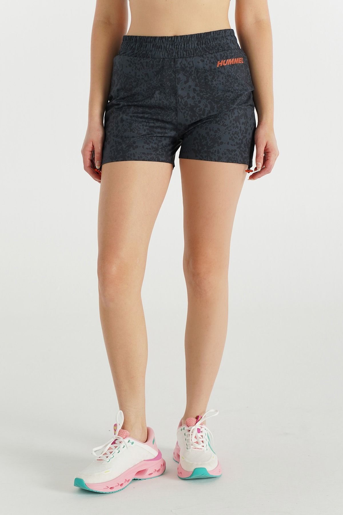 HUMMEL KADIN ŞORT HMLJENKENS SHORTS 932192
