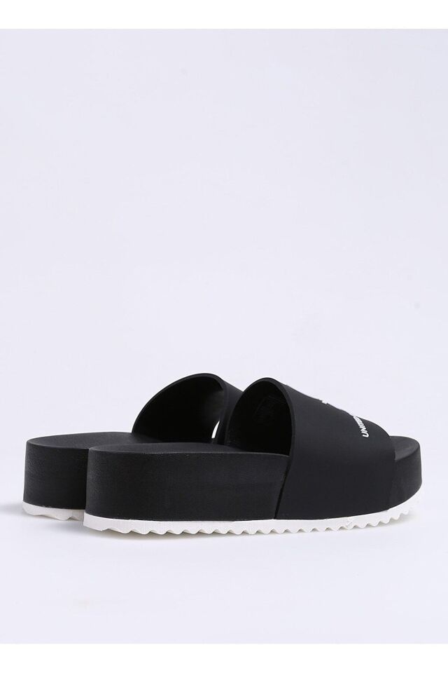 BENETTON KADIN SİYAH SANDALET BN-1211