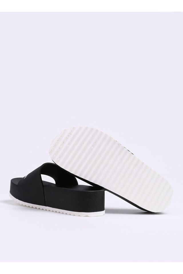 BENETTON KADIN SİYAH SANDALET BN-1211