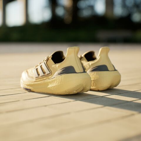 ADİDAS UNISEX KOŞU AYAKKABI ULTRABOOST LIGH T IE3329
