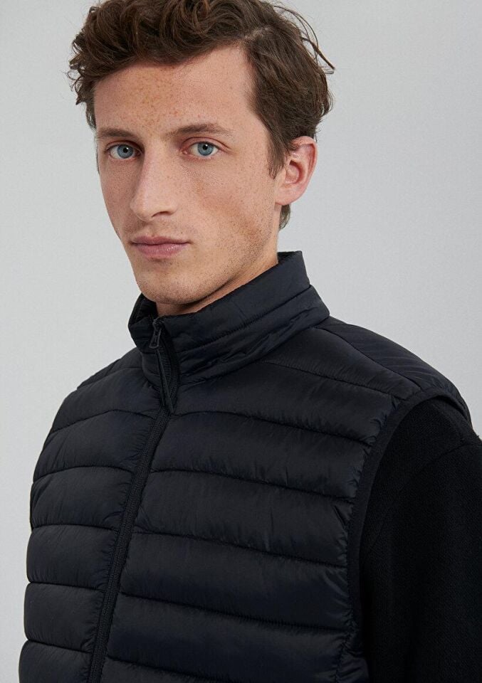 MAVİ ERKEK YELEK Siyah 0110338-900