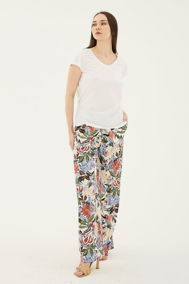 FASHION FRIENDS KADIN V YAKA CEPLİ T-SHİRT 23Y-TST0710K1