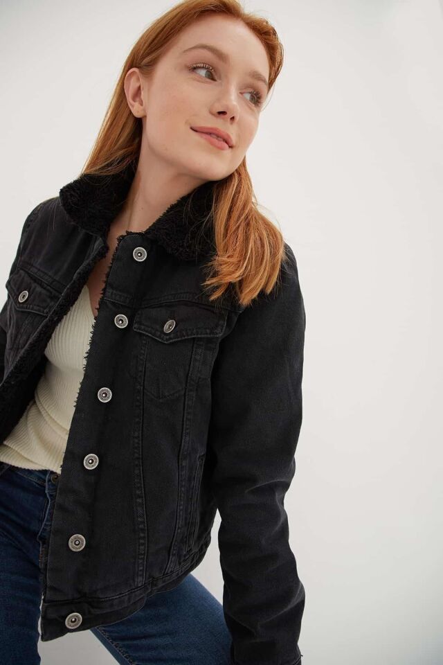 FASHION FRIENDS KADIN İÇİ KÜRKLÜ DENİM CEKET 23K0266K1