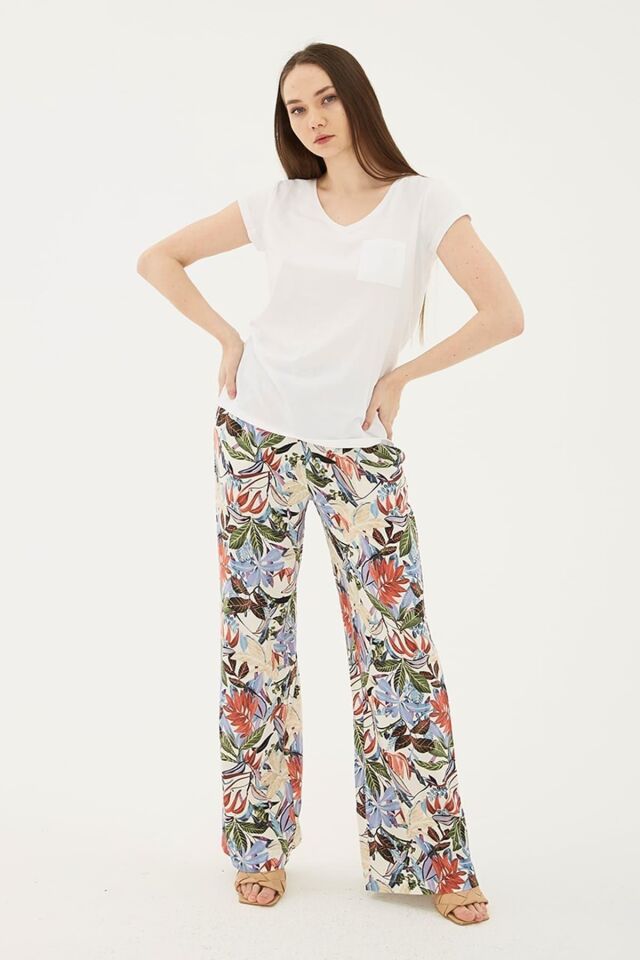 FASHION FRIENDS KADIN V YAKA CEPLİ T-SHİRT 23Y-TST0710K1 BEYAZ - S