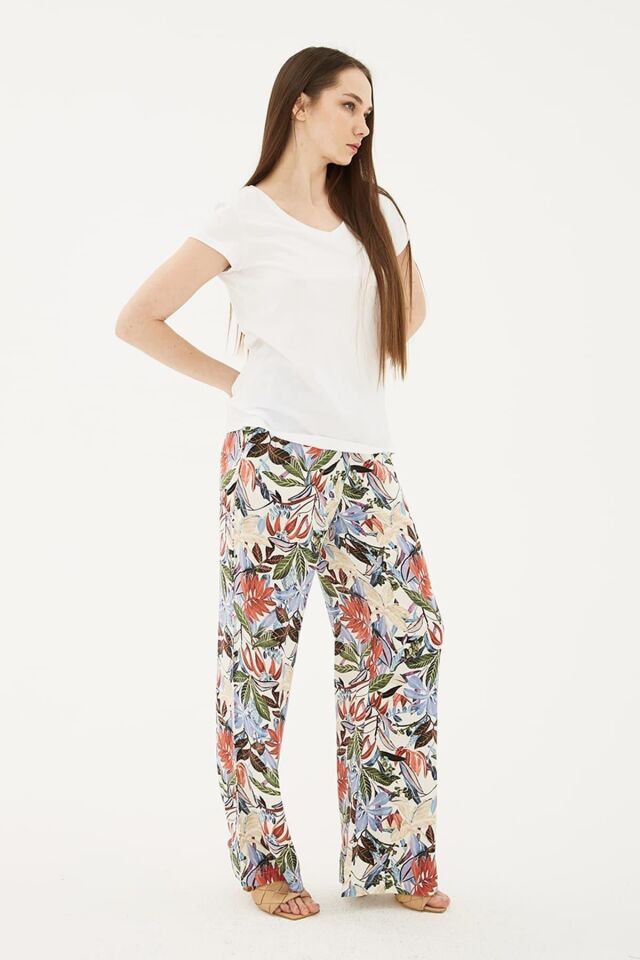 FASHION FRIENDS KADIN V YAKA CEPLİ T-SHİRT 23Y-TST0710K1 BEYAZ - XL