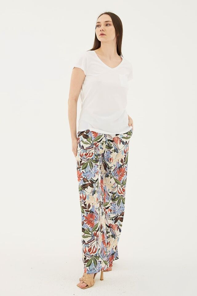 FASHION FRIENDS KADIN V YAKA CEPLİ T-SHİRT 23Y-TST0710K1 BEYAZ - XL