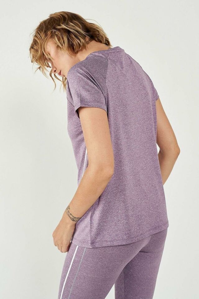 HUMMEL KADIN KISA KOL T-SHIRT MENDA T-SHIRT 911329