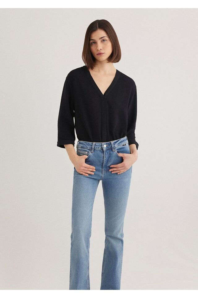 MAVİ KADIN V YAKA UZUN KOLLU BLUZ  Siyah 1210798-900