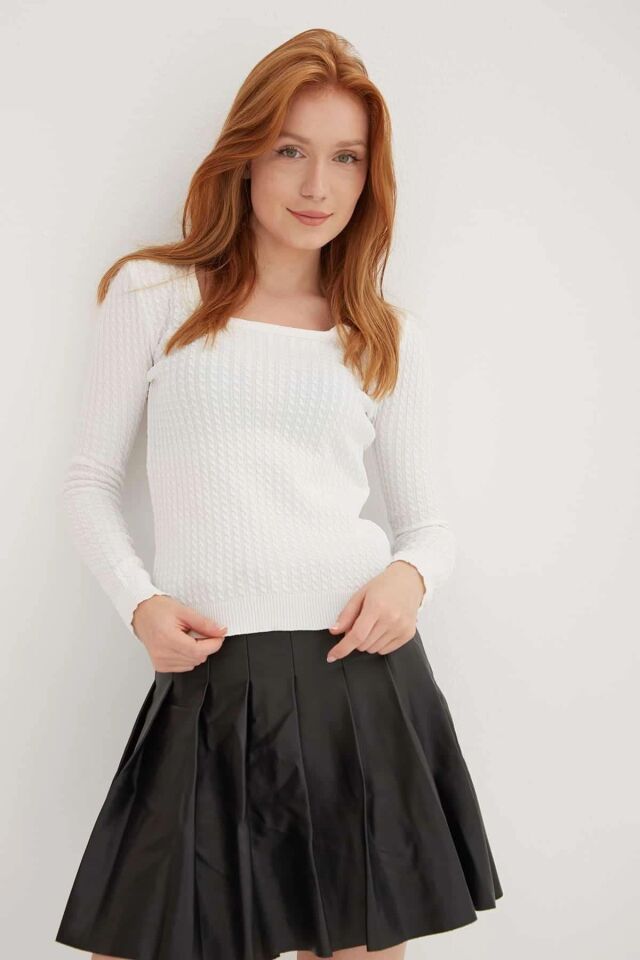 FASHION FRIENDS KADIN KARE YAKA SAÇ ÖRGÜLÜ KAZAK 23K0405K1