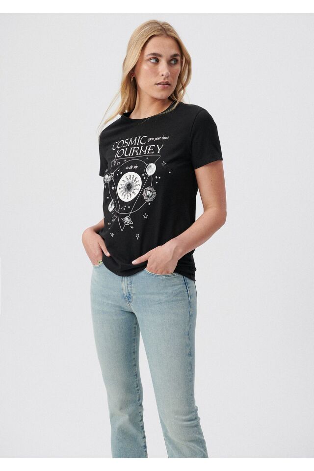 MAVİ KADIN COSMIC JOURNEY BASKILI GRAFİK TİŞÖRT Siy 1611725-900