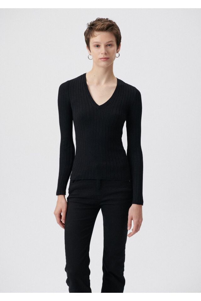 MAVİ KADIN V YAKA KAZAK Siyah 1710300-900 SİYAH - XS