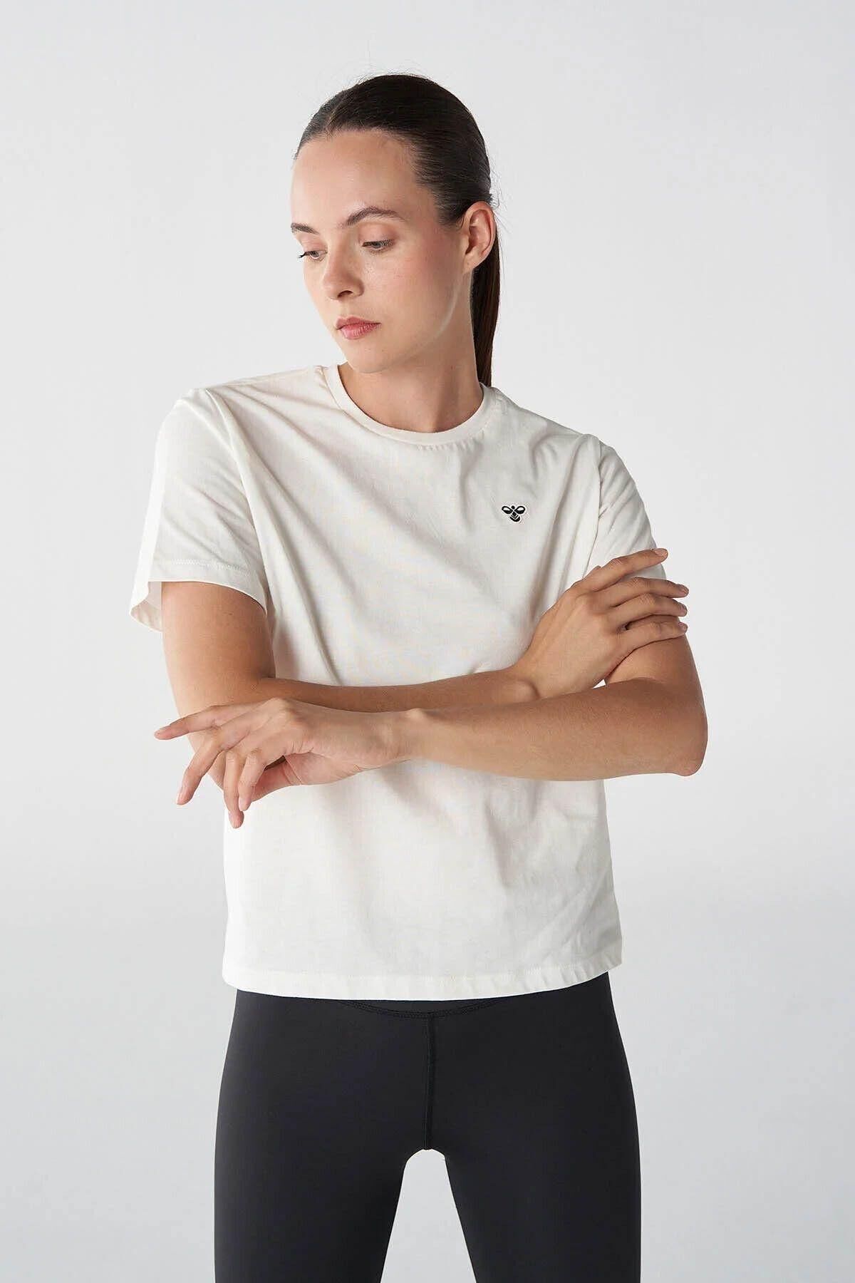 HUMMEL KADIN KISA KOL T-SHIRT hmlT-IC ICONA REGULAR T-SHIRT 911867