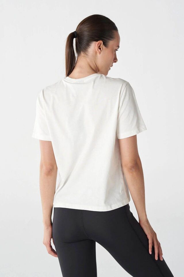 HUMMEL KADIN KISA KOL T-SHIRT hmlT-IC ICONA REGULAR T-SHIRT 911867