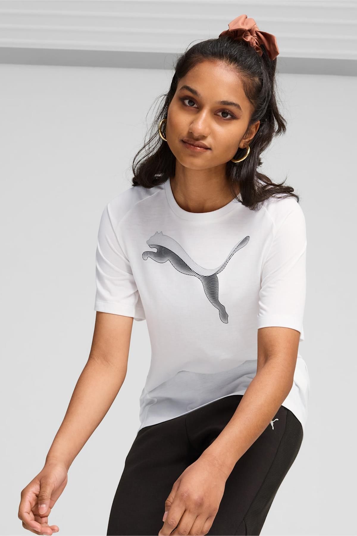 PUMA KADIN T-SHIRT EVOSTRIPE TEE 68166802