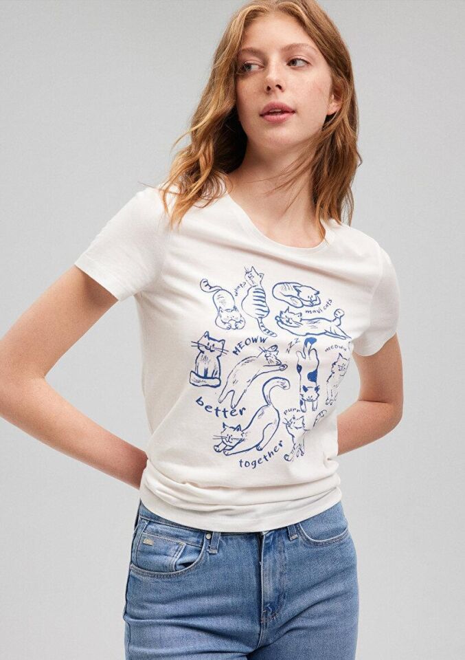 MAVİ KADIN KEDİ BASKILI GRAFİK TIŞORT Kırık Beyaz 1612206-70057