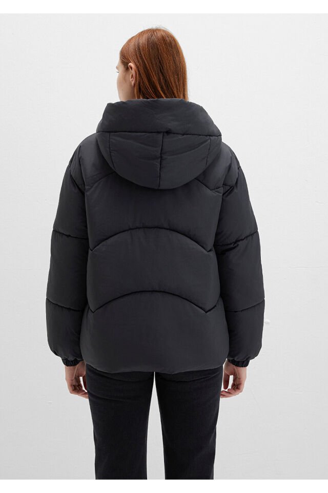 MAVİ KADIN KISA ŞİŞME MONT Siyah 1110199-900