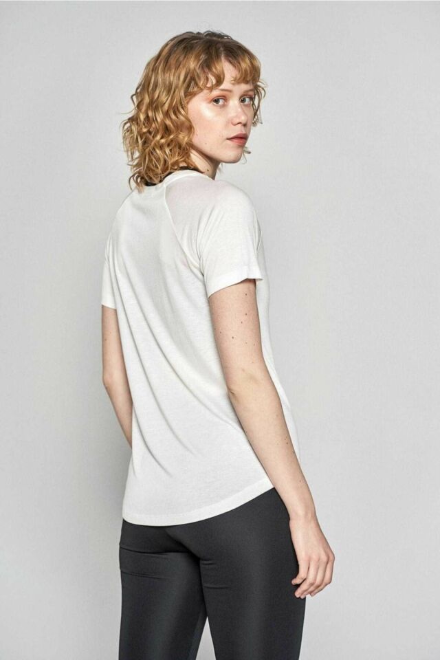 HUMMEL KADIN KISA KOL T-SHIRT SELINA  T-SHIRT S/S TEE 911216