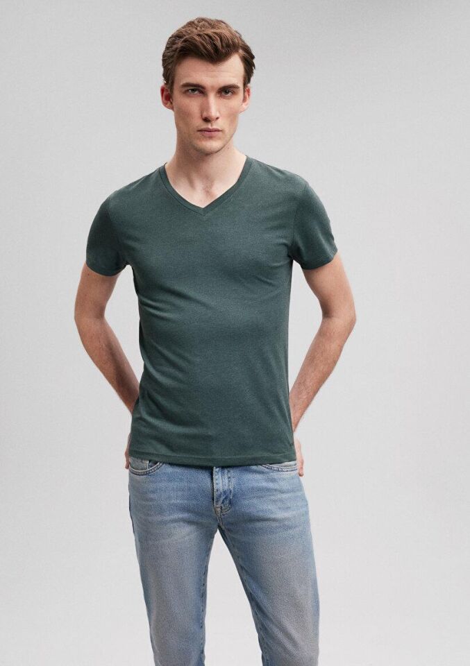 MAVİ ERKEK STRETCH V YAKA TİŞÖRT Orman Yeşili 061748-25752