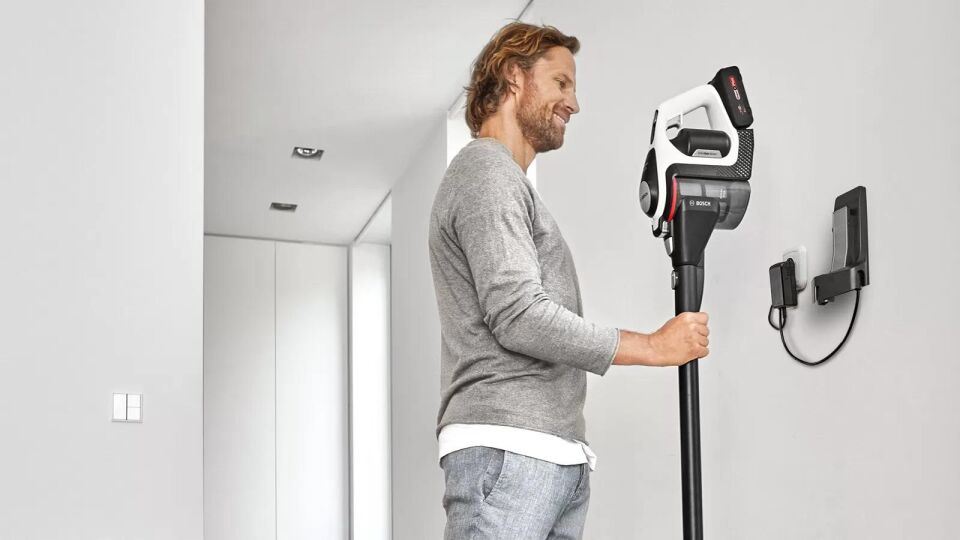 BOSCH SERİE 8 SARJLI SÜPÜRGE UNLİMİTED GEN2 BEYAZ BBS8214