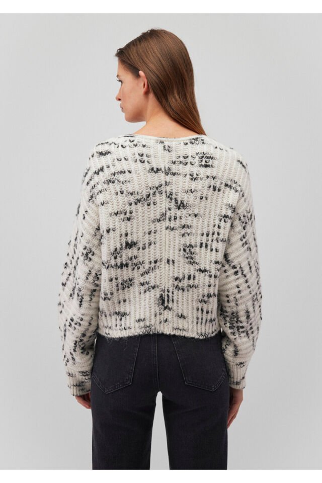 MAVİ KADIN BİSİKLET YAKA KAZAK Kırık Beyaz 1710566-70057