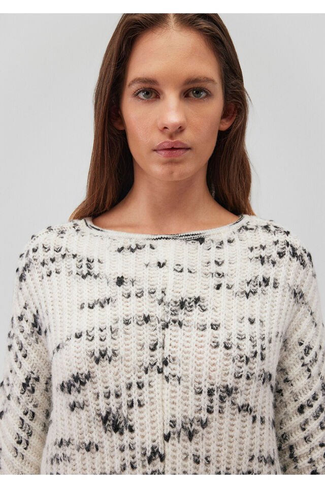 MAVİ KADIN BİSİKLET YAKA KAZAK Kırık Beyaz 1710566-70057