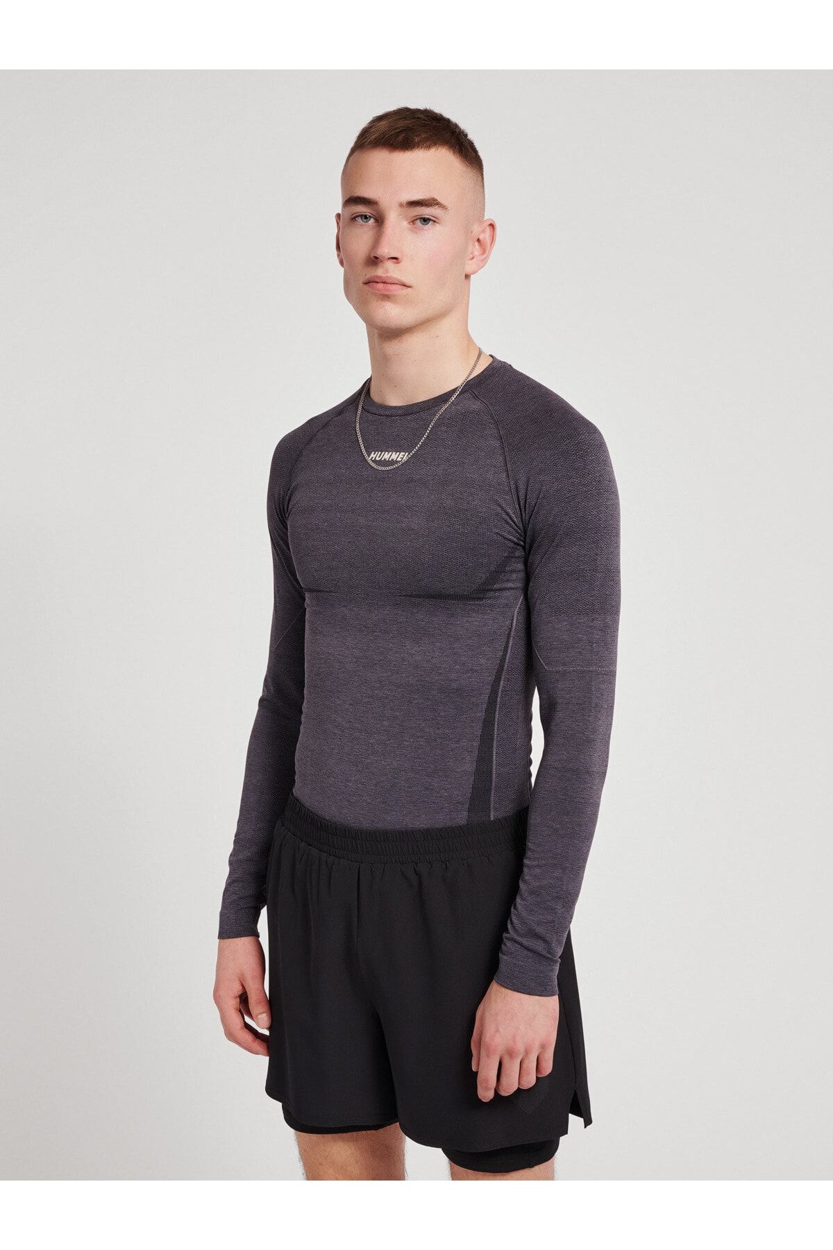 HUMMEL ERKEK UZUN KOL T-SHIRT TE MIKE SEAMLESS T-SHIRT L/S 213759