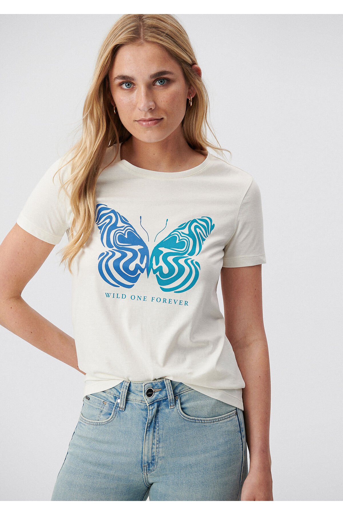 MAVİ KADIN KELEBEK BASKILI TİŞÖRT Hindistan Cevizi 1611709-80194