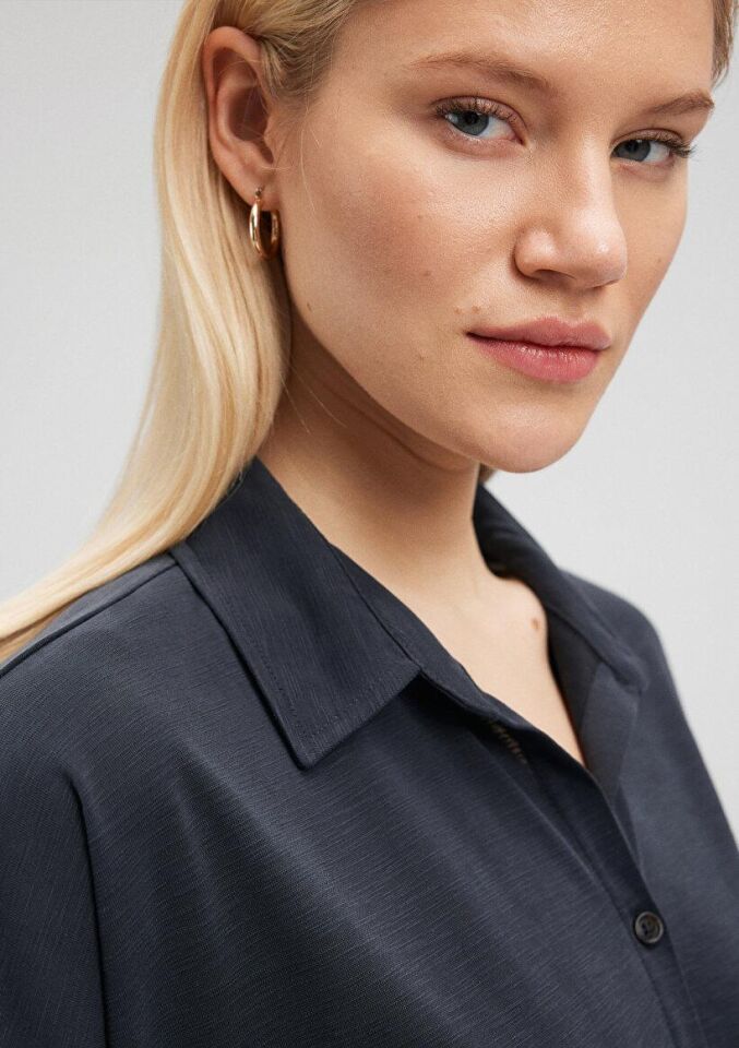 MAVİ KADIN KISA KOL TİŞÖRT  Siyah 168081-900