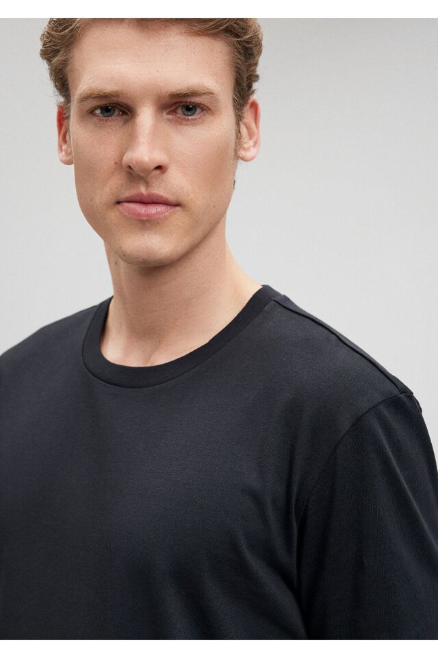 MAVİ ERKEK BASIC TISÖRT Siyah 067082-900