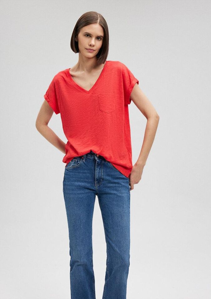 MAVİ KADIN V YAKA BASIC TİŞÖRT Nar Çiçeği 1600961-71083