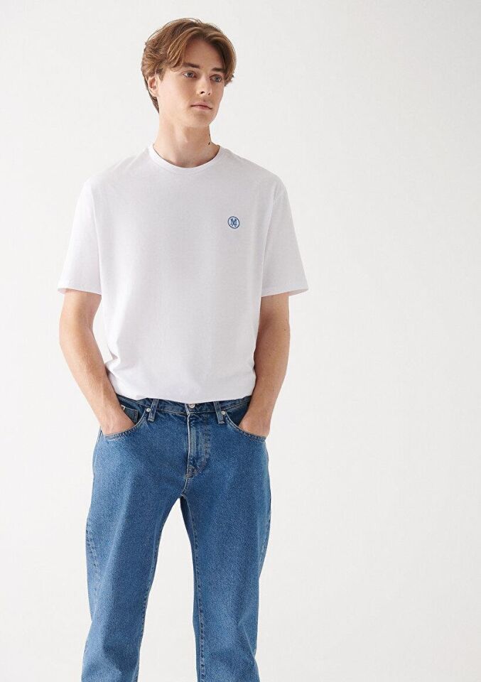 MAVİ ERKEK LOGO NAKIŞLI TİŞÖRT BEYAZ 067074-620