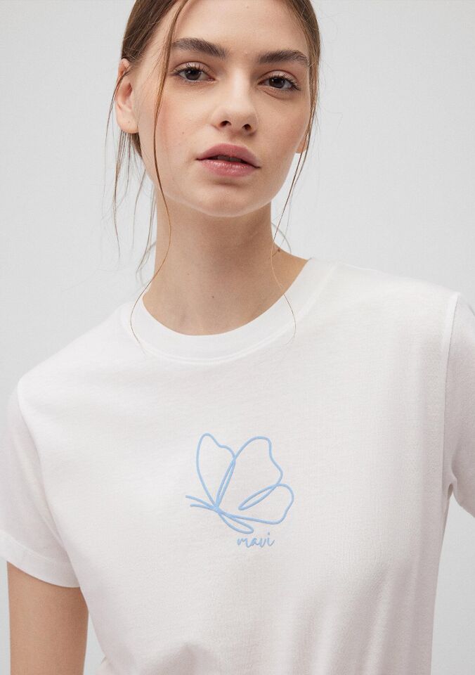 MAVİ KADIN KELEBEK BASKILI TİŞÖRT Kırık Beyaz 1612607-70057