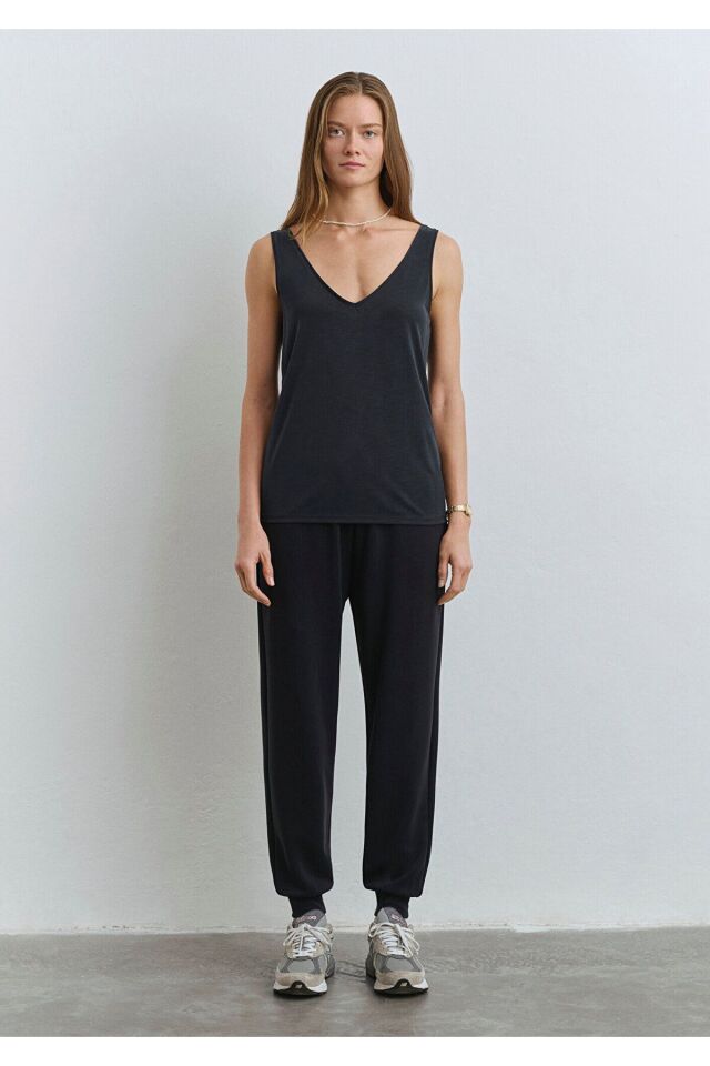 MAVİ KADIN KOLSUZ PENYE Siyah 1610423-900