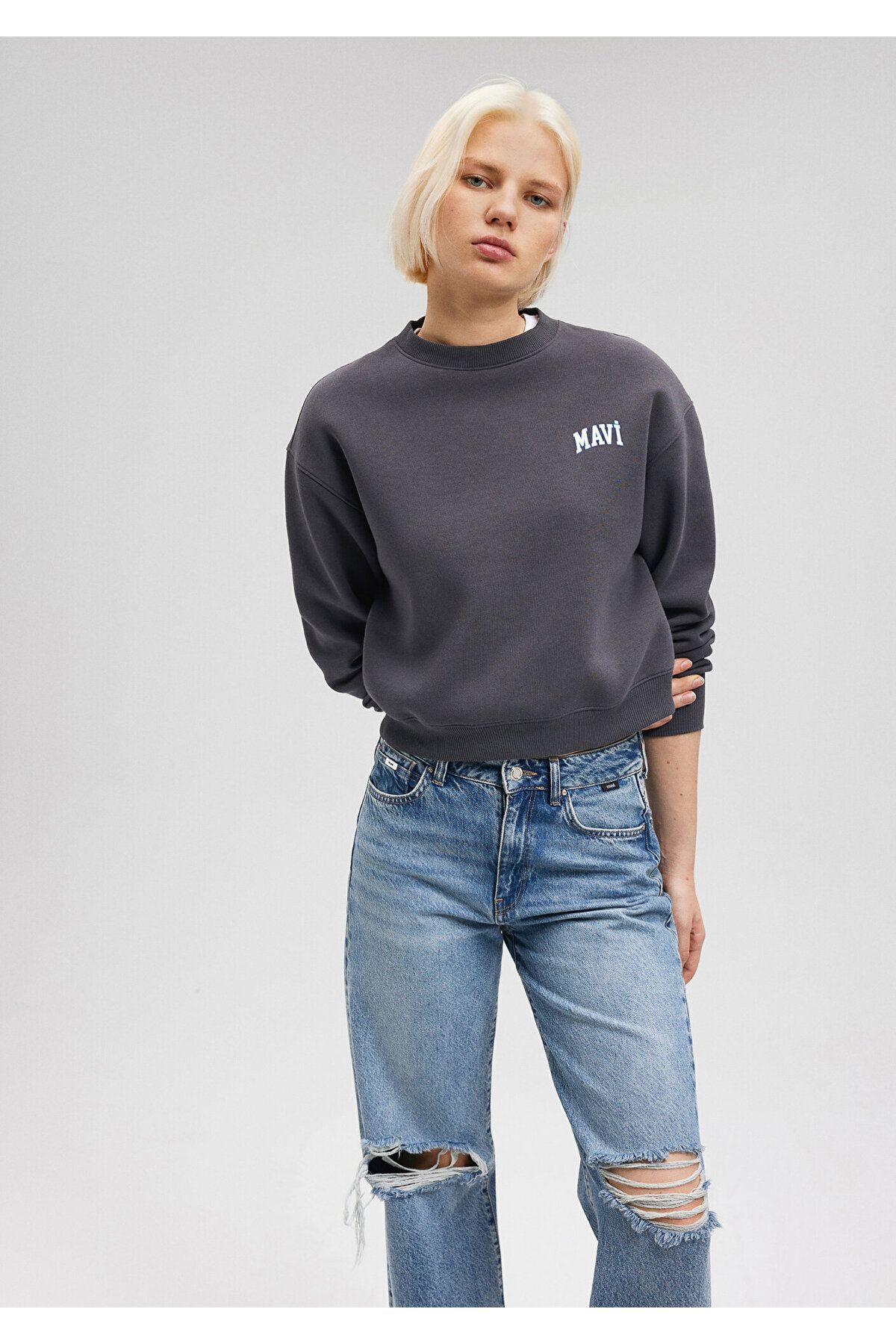MAVİ KADIN LOGO KISA SWEATSHIRT Koyu Gri 1611601-70763