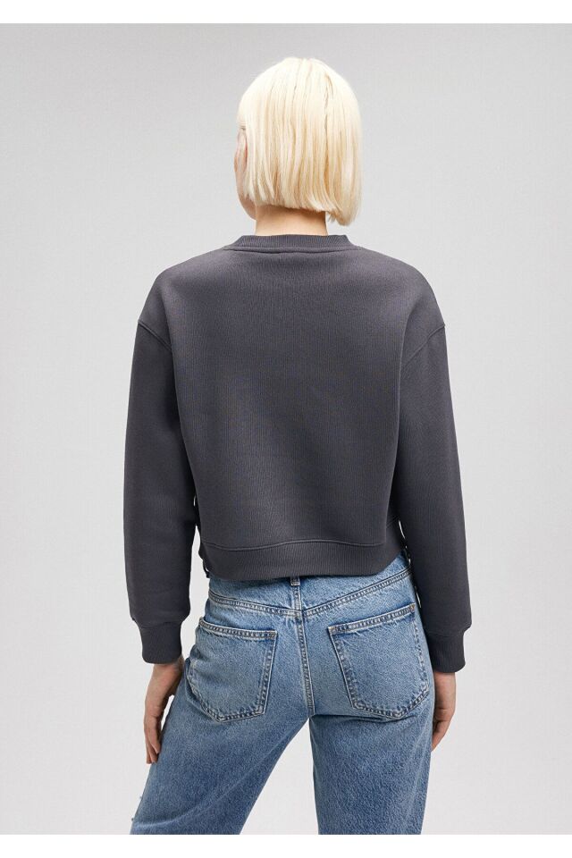 MAVİ KADIN LOGO KISA SWEATSHIRT Koyu Gri 1611601-70763