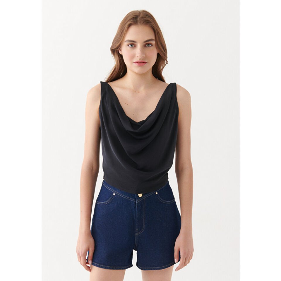 MAVİ KADIN KOLSUZ PENYE Siyah 1610420-900 SİYAH - XS