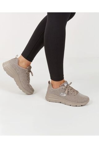 SKECHERS KADIN BEJ FASHİON FİT-WİLD AURA SPOR AYAKKABI 88888179 TPE