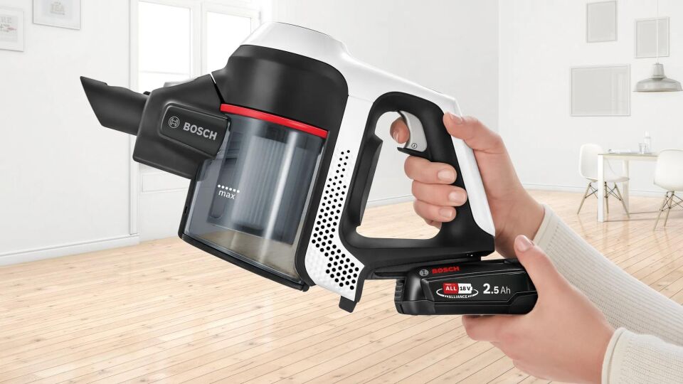 BOSCH BCS61113 SERİE 6 ŞARJLI SÜPÜRGE UNLİMİTED BEYAZ BCS61113