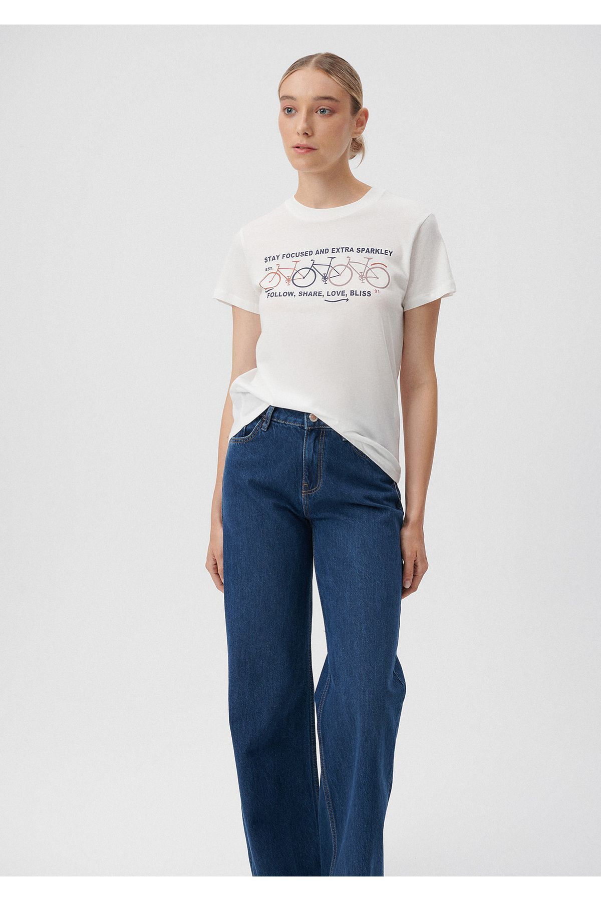 MAVİ KADIN BİSİKLET BASKILI GRAFİK TİŞÖRT Kırık Bey 1611701-70057