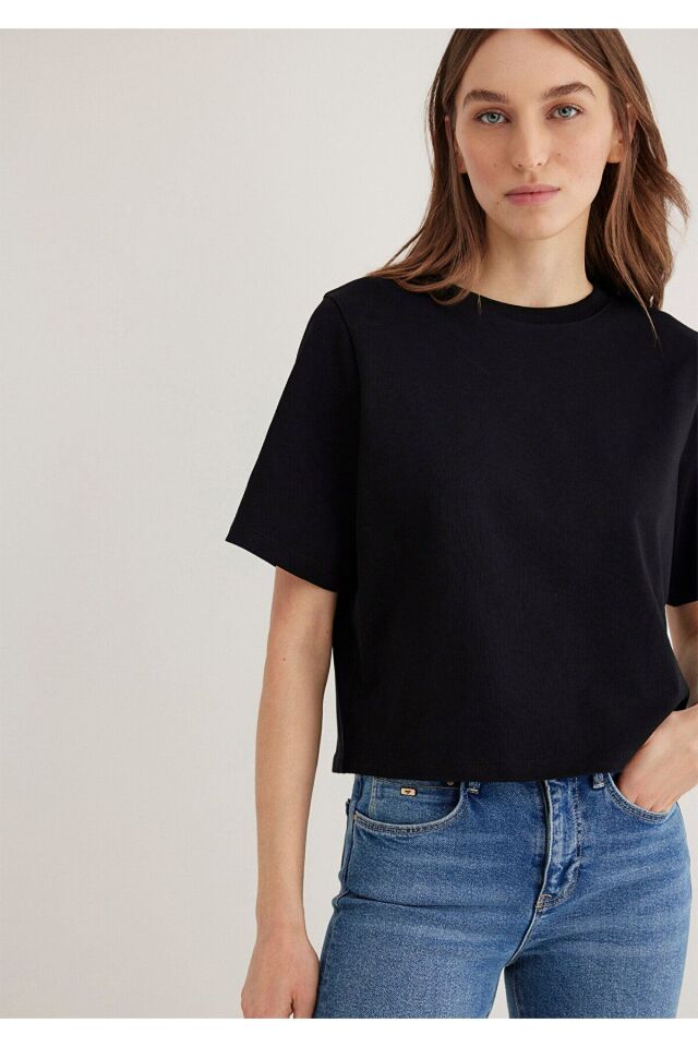 MAVİ KADIN KISA KOLLU BASİC Siyah 1613077-900