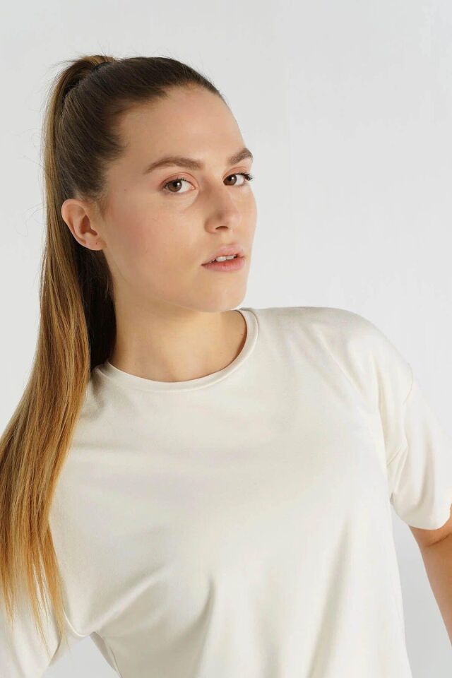 HUMMEL KADIN KISA KOL T-SHIRT HMLBORNEO T-SHIRT S/S 912076